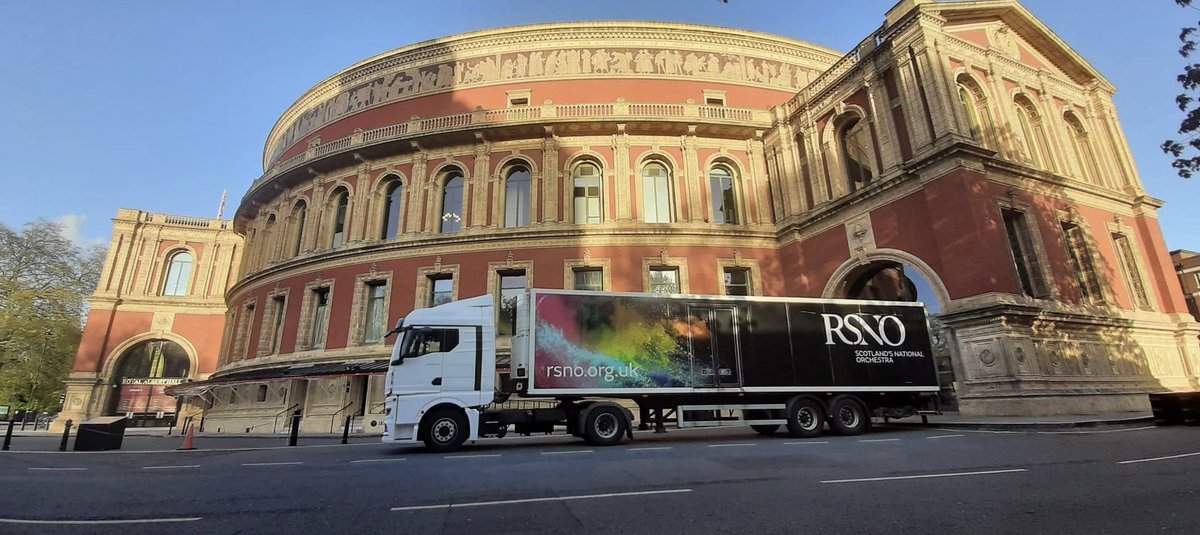 All ready for @ClassicFM Live tonight @RoyalAlbertHall with @RSNOChorus! 📸 @DaveReesStage