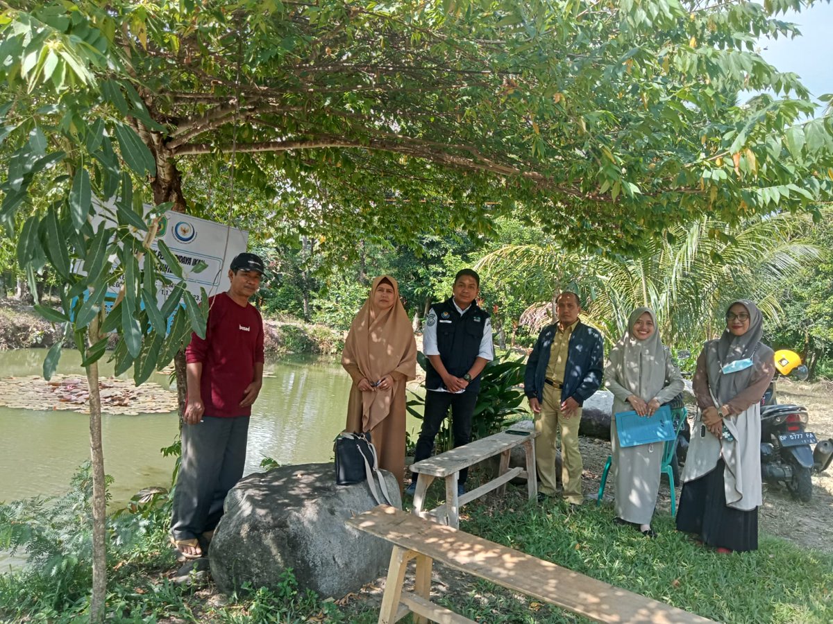 IkraRYasmin's tweet photo. Senin 22/4, Mendampingi Bidang Perikanan Budidaya Monitoring Produksi dan Perkembangan Ikan Mas (Bantuan Bibit Ikan Mas pada pokdakan sejahtera #luhlapor #GiatLuhkanSatminkalMaros @bppsdm_kp @pusluh_bppsdm @BRPBAP3_Maros https://t.co/EKKfERYd9Q