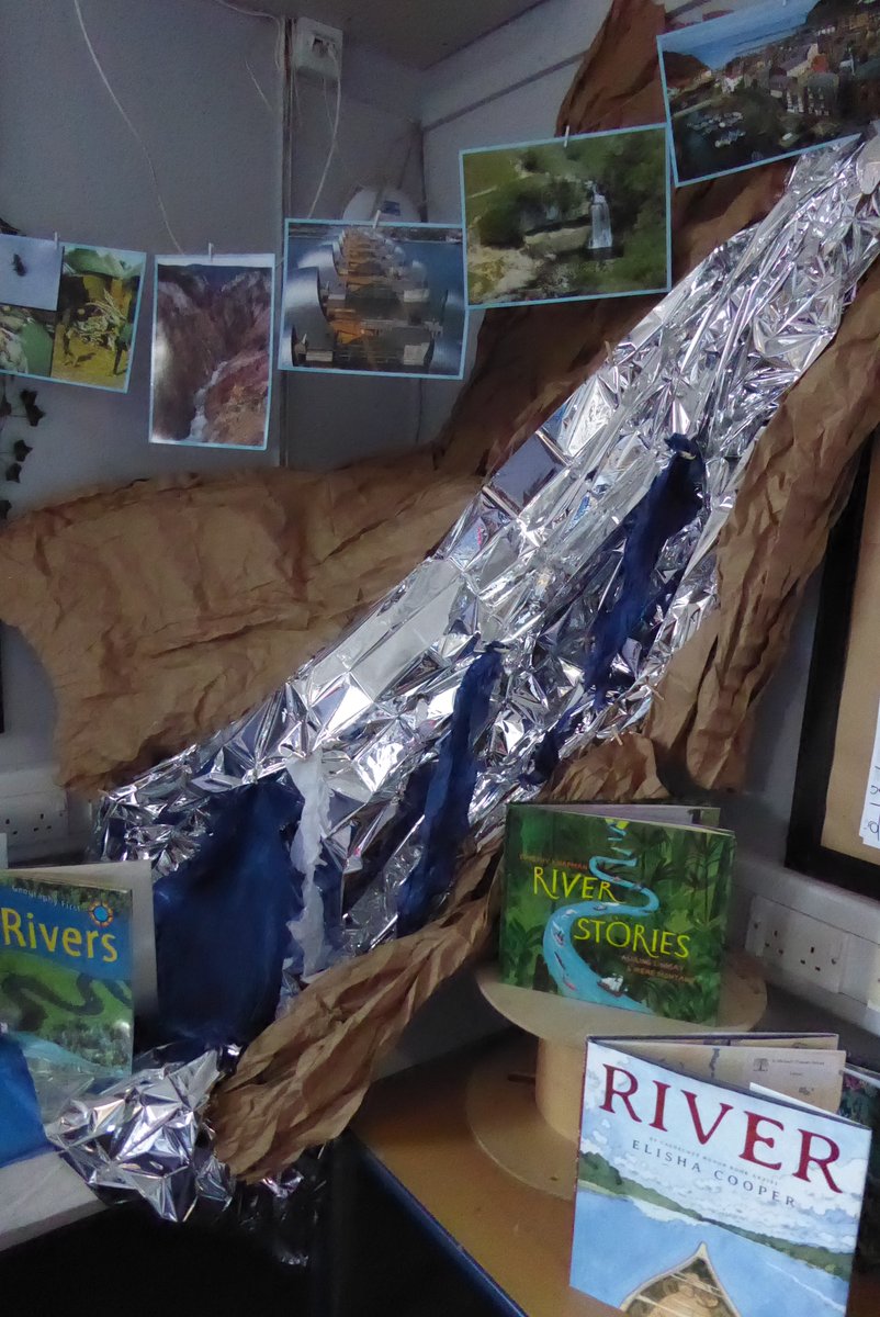 Amazing year 3 and 4 classroom display on rivers. We have also linked non-fiction picture books to this topic. This includes “River” by Elisha Cooper a wonderful, gentle canoe trip along the Hudson River ending in New York. #Picturebookpage