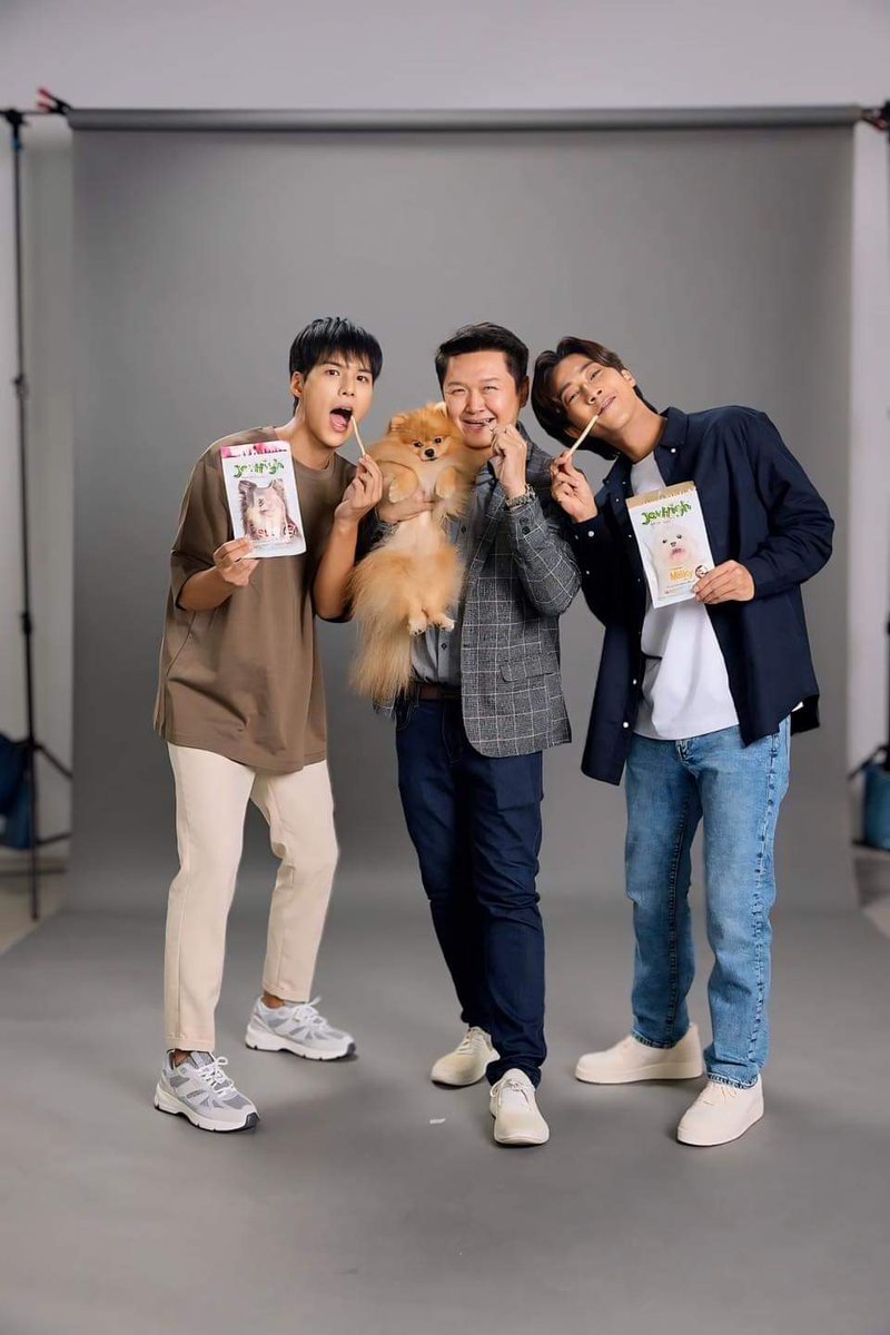 CullenPJungNDan's tweet image. ไม่ไหว~ รูปเซ็ทนี้เกินต้านมากกก โดยเฉพาะพี่จอง หล่อมากหน้าหวานสุด 🥴 #คัลแลนพี่จอง