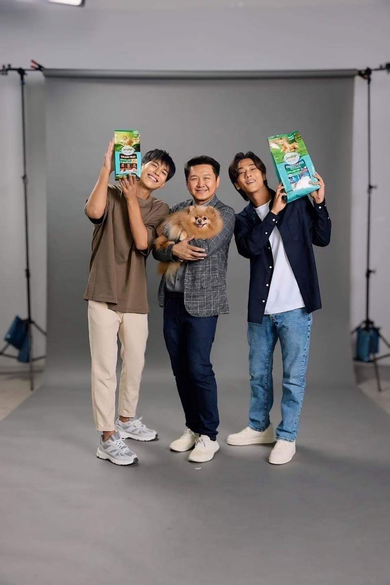 CullenPJungNDan's tweet image. ไม่ไหว~ รูปเซ็ทนี้เกินต้านมากกก โดยเฉพาะพี่จอง หล่อมากหน้าหวานสุด 🥴 #คัลแลนพี่จอง