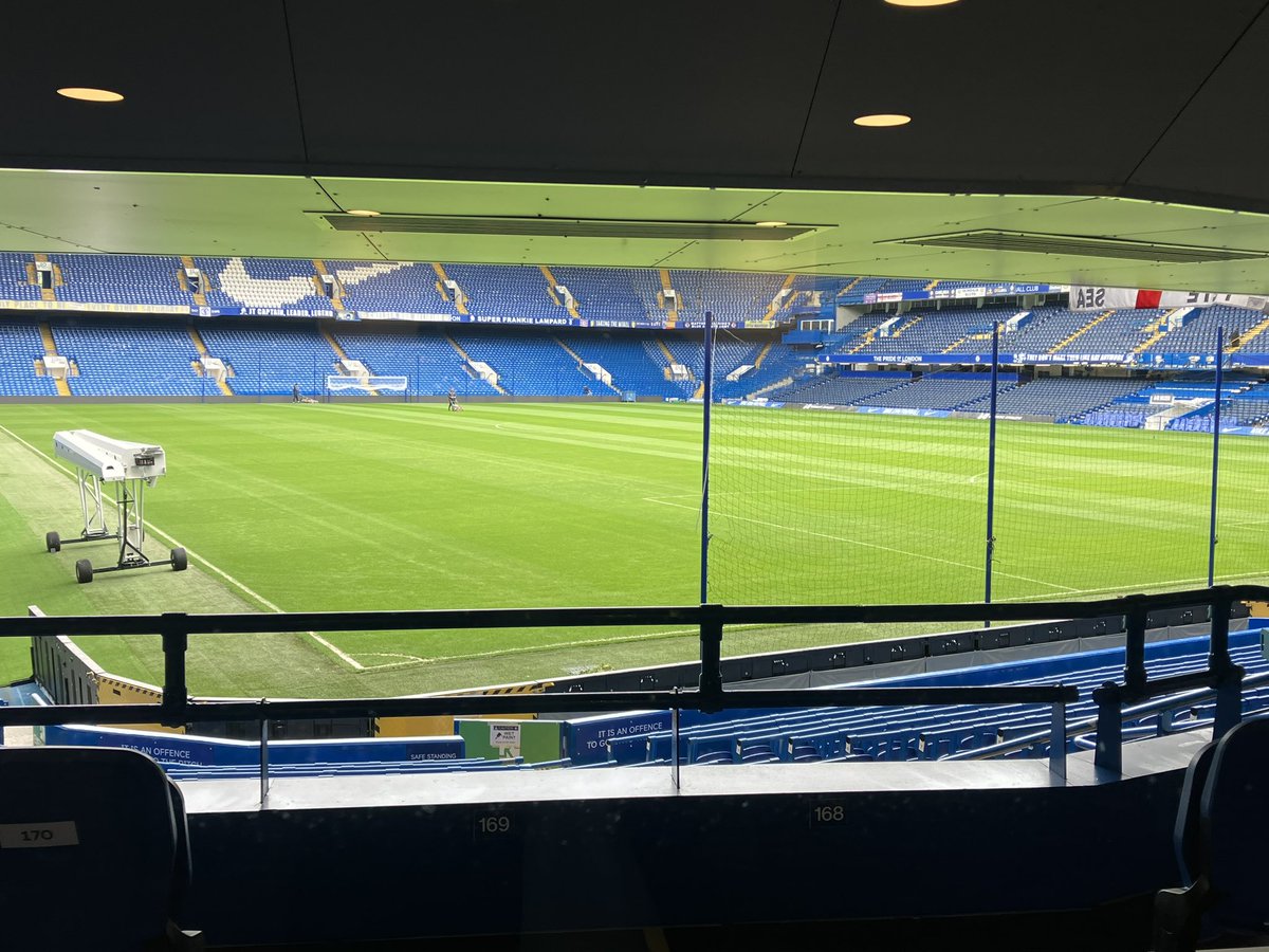 A great view for a Monday … right across to Gate 15 😉