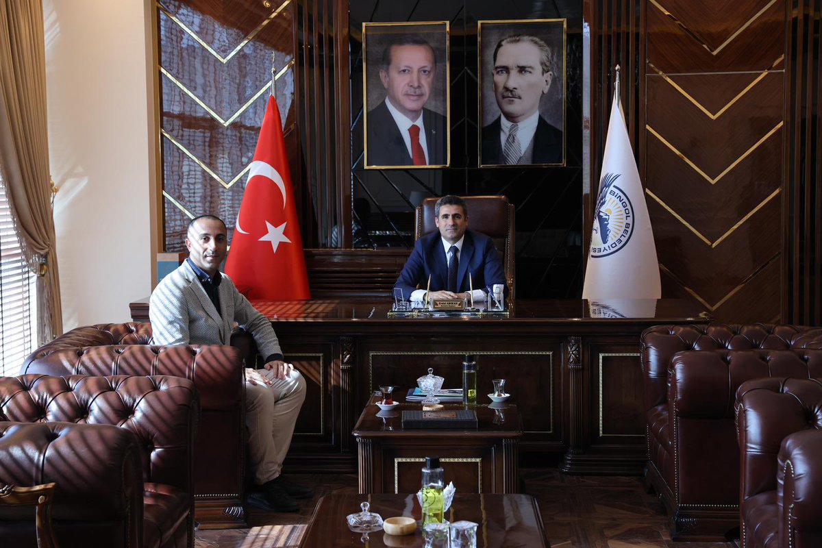 Garanti Bankası Bingöl Şube Müdürü Osman Ataş’ı misafir ettik. Nazik ziyaretleri ve hayırlı olsun temennileri için teşekkür ediyorum.
