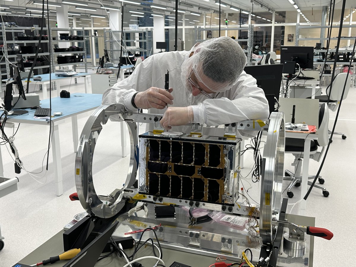 ESA_Tech's tweet image. #HeraMission's Juventas #CubeSat - one of the small missions changing the rules of space. This year's 4S Small Satellites Systems and Services Symposium in Palma de Mallorca 🇪🇸 on 27-31 May has the theme of 'Space Transformation'.

Register to attend: 4s-symposium.com