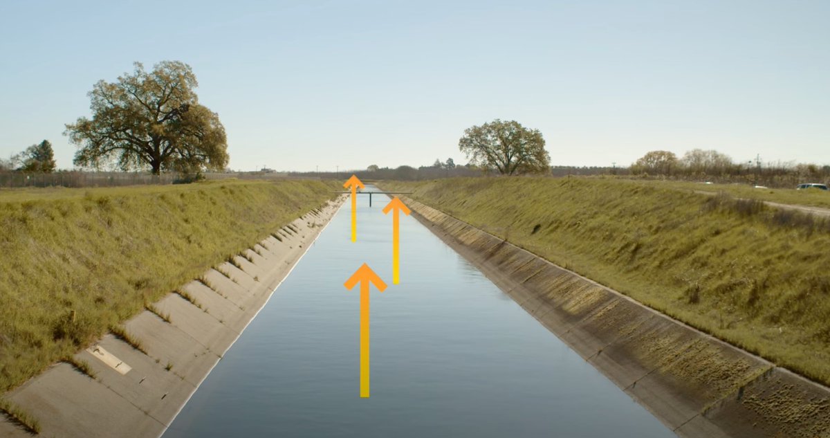 LinusEkenstam's tweet image. It should be illegal to not do this on ALL irrigation canals. 

Evaporation is a huge problem, this is a simple but genius solution  

Full video below 👇