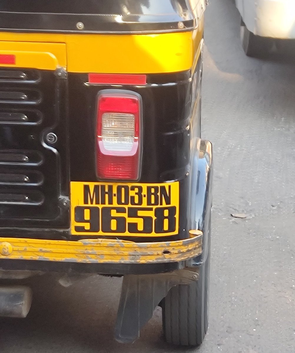 Auto refusing to ply.
Location - Ghatkopar Station East.
Time - 17:50 Hrs

No police on duty nearby.

@MTPHereToHelp @MumbaiPolice @CPMumbaiPolice @ParagShahBJP
@manojkotak9
