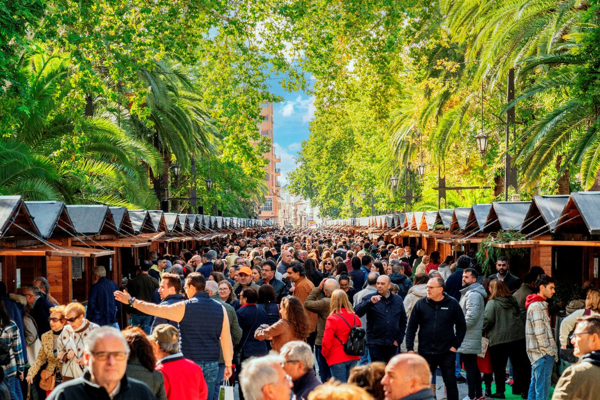 📢🫒La próxima edición de la Fiesta #PrimerAceiteJaén tendrá como sedes #Andújar y #Sabadell Este evento de @dipujaen está dirigido a promocionar los #AOVE tempranos jiennenses de cada cosecha 📲acortar.link/s13JcH