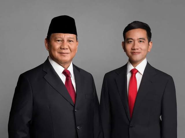 Selamat untuk Presiden dan Wakil Presiden terpilih… Semoga Tuhan YME memberikan kesehatan dan kekuatan, hikmat dan kebijaksanaan sehingga dalam kepemimpinannya, Indonesia lebih maju dan sejahtera.