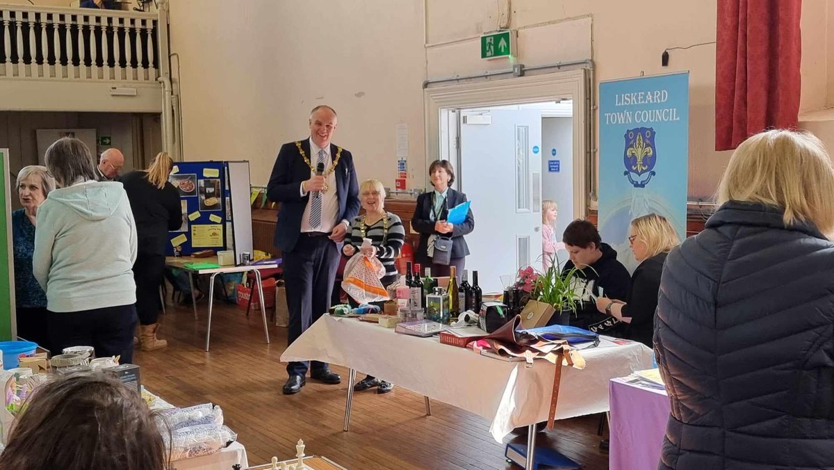 We enjoyed #LiskeardCommunityFair meeting the fantastic people who run our local groups, they really are the best of #Liskeard
If you missed it you can still find out about all the local groups on the Your Liskeard website - yourliskeard.co.uk/events/ there's something for everyone