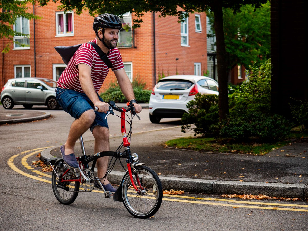 Make an impact this #EarthDay! Swapping one daily drive for cycling could save half a tonne of CO2 annually. 🚲 Reduce your carbon footprint with cycling—it emits less than walking and even less with e-cycles. Learn more: cyclinguk.org/carbon