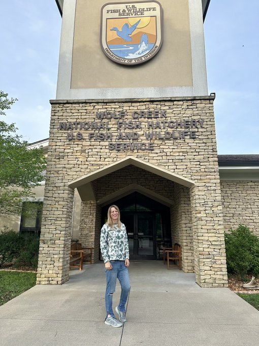 I got to see where fish are raised! Cool place! https://t.co/OtmkqIL3Oo<a href="/tag/mvsales"class="tags"><span>#mvsales</span></a>