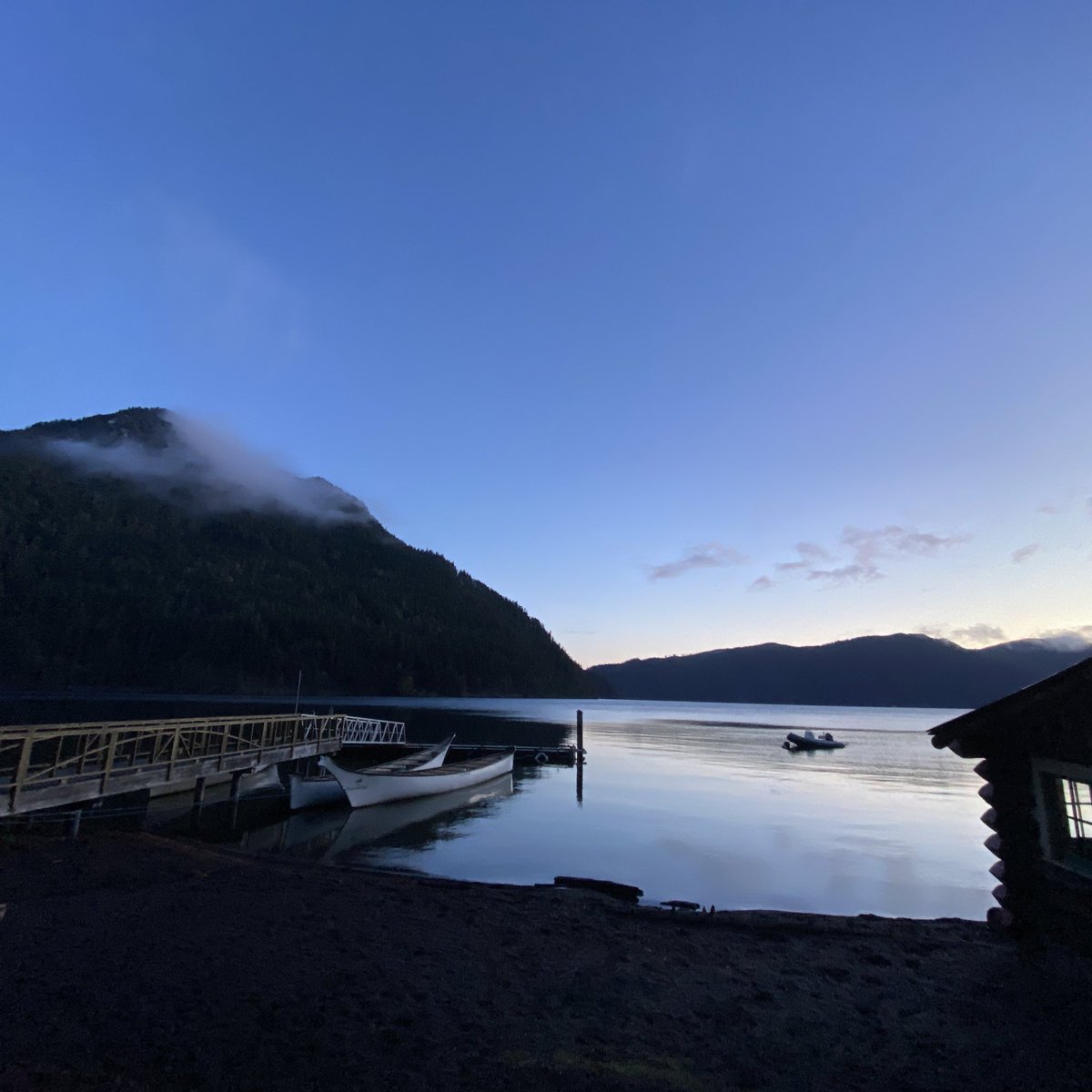 Good morning ☀️ spent the week at the Olympic Peninsula with my youngest daughter’s class. The weather was beautiful at NatureBridge! This is Crescent Lake at daybreak…