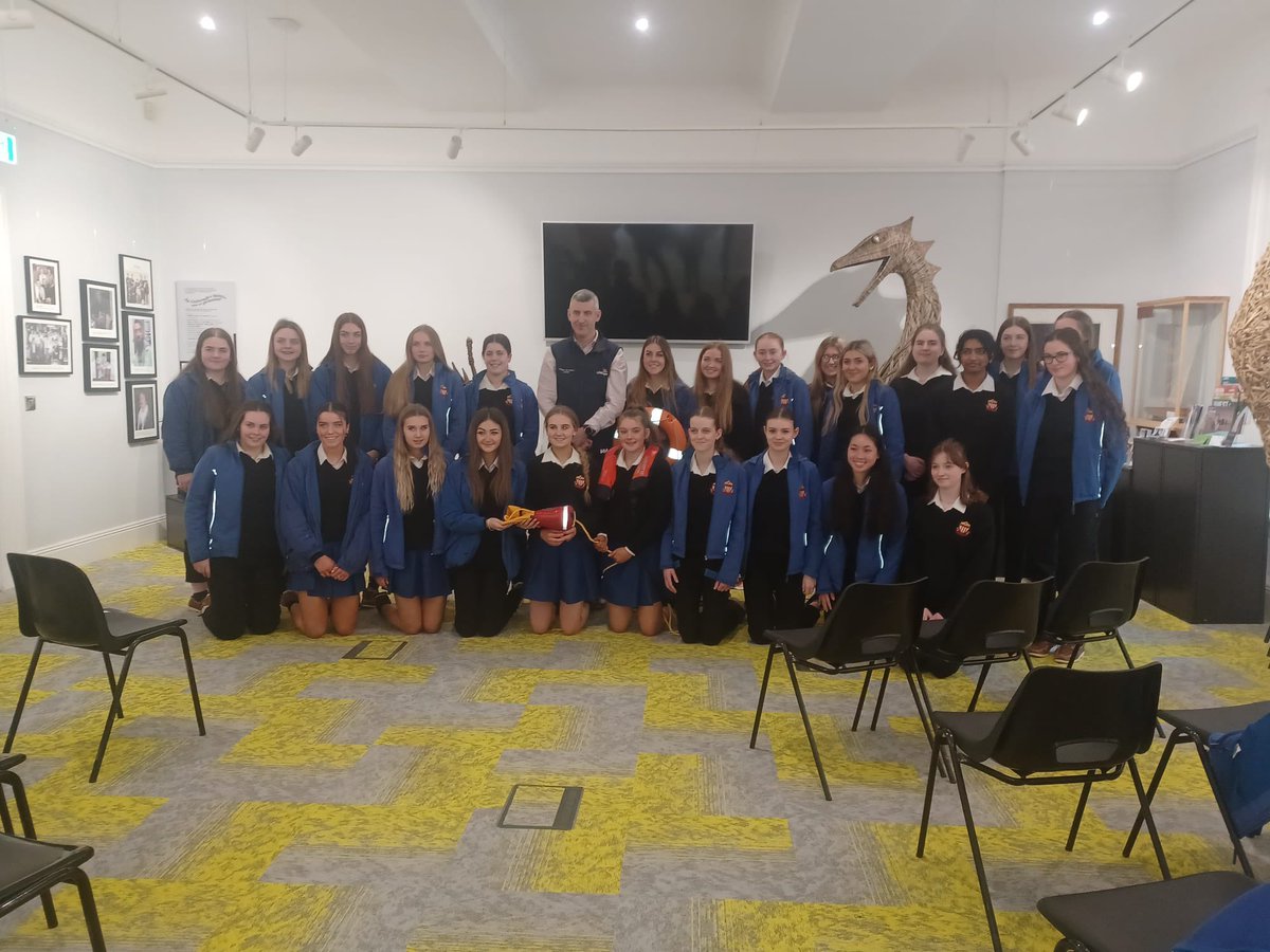 4B had an educational and enjoyable time at the Nenagh Tourist Office, learning about water safety measures. Huge thanks to everyone involved for a valuable session! #SafetyFirst #NenaghTourism #LearningTogether