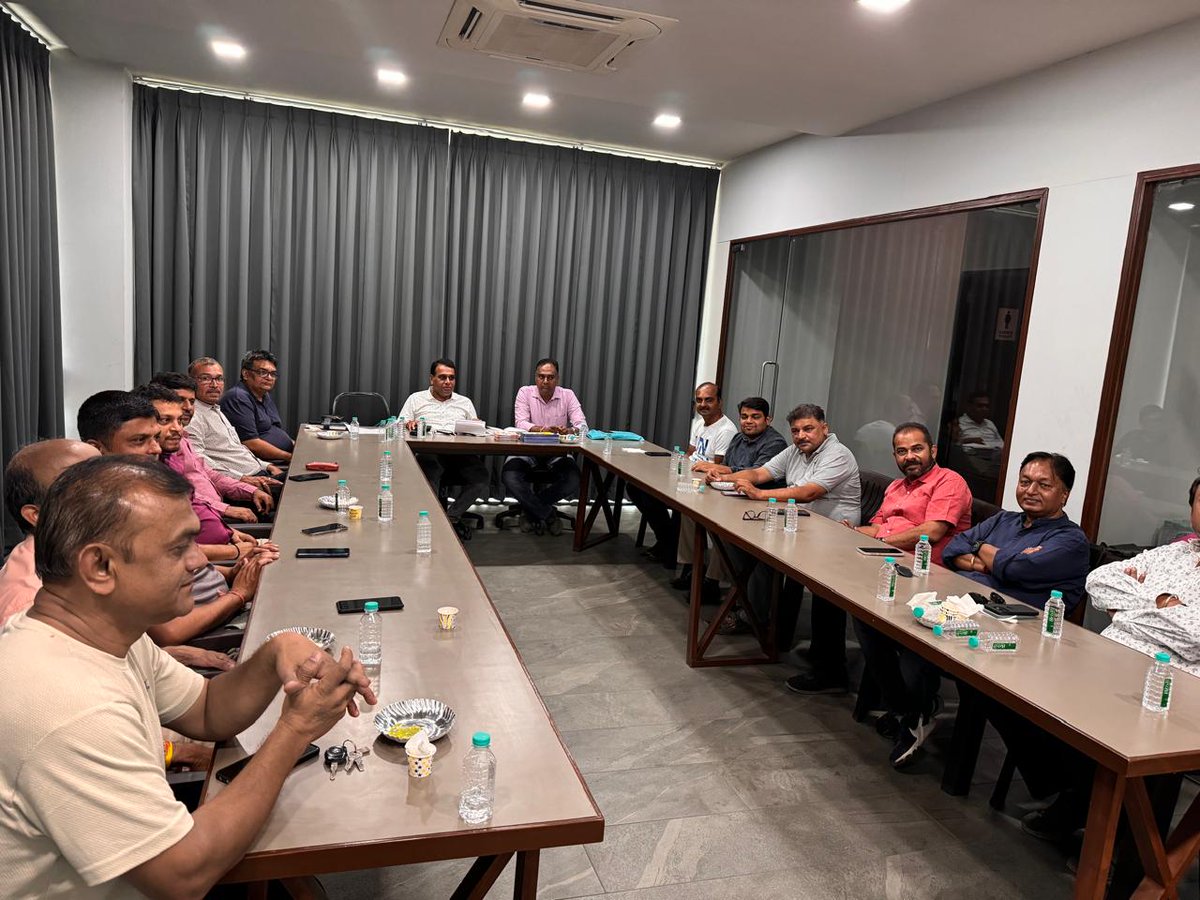 Executive committee meeting Of Laghu Udyog Bharati Valsad district held today at Vibrant Business Park Conference hall at Morning 11 am, GIDC, VAPI, Gujarat.

#laghuudyogbharati #lubvalsad #Gujarat #vapi #ikai #valsaddistrict #startupindia #dicvalsad #executiveconferencemeeting