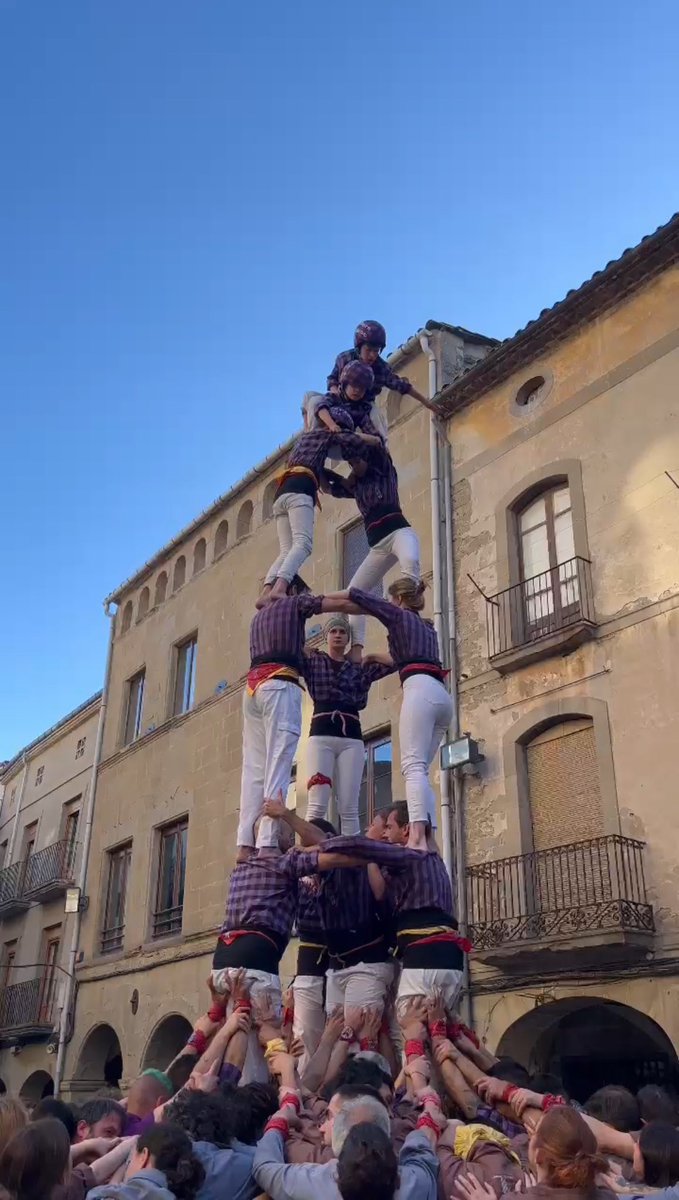 CastellersAdroc's tweet photo. Dissabte a la diada del XVIIè aniversari dels @margeners vam fer: P4, 3d6, 3d6a, id4d6, P4 i idP4
Moltes gràcies @margeners i @tirallongues per compartir plaça i per l’ajuda a pinyes.
I recordeu, demà ens celebrem Sant Jordi a Pallejà.
#Castells #adroc #amuntadroc https://t.co/pYuuk59cRo