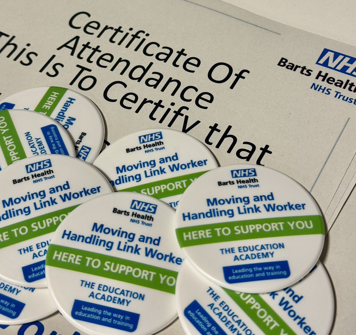 🎉 Congratulations to all who attended the @Moving_Handling Link Worker course! @NHSBartsHealth @BH__Academy 🌟 Your commitment to patient safety and dignity during handling is commendable. Keep up the great work! 👏 #HealthcareHeroes #ProfessionalDevelopment #PatientSafety