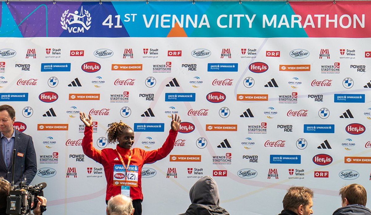 TheOPECFund's tweet photo. Wir gratulieren #OPECFund Rookie Faith Chepkoech aus #Kenia 🇰🇪 zum 2. Platz beim #ViennaCityMarathon mit einer Zeit von 02:26:22! Wir sind sehr stolz auf dich. 👏 #GoFurtherGoTogether #TogetherWeRun #OPECFundInAustria @KenyaEmbVienna https://t.co/PPYqGZe37g