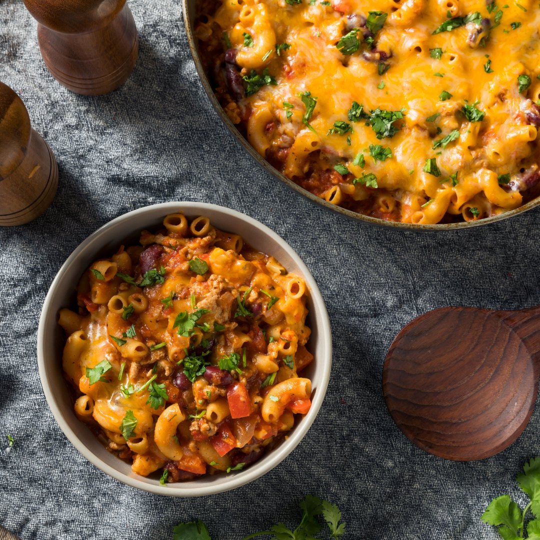 Get ready to spice up your mealtime! 🌶️ Our iconic elbow-shaped pasta is perfect for dishes like this delicious chilli macaroni. Its unique shape isn't just for show - it's designed to hold onto sauces and flavours, ensuring every bite is packed with deliciousness!