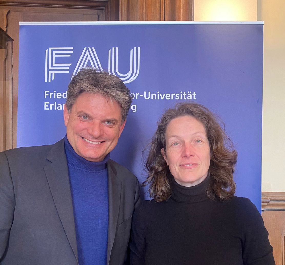 I regret that I couldn't personally present the appointment certificate to @MichaMahlberg. The more it was important for me to personally welcome her to #FAU today. We are grateful to @AvHStiftung and very excited about the new Department for Digital Humanities at our @uniFAU.