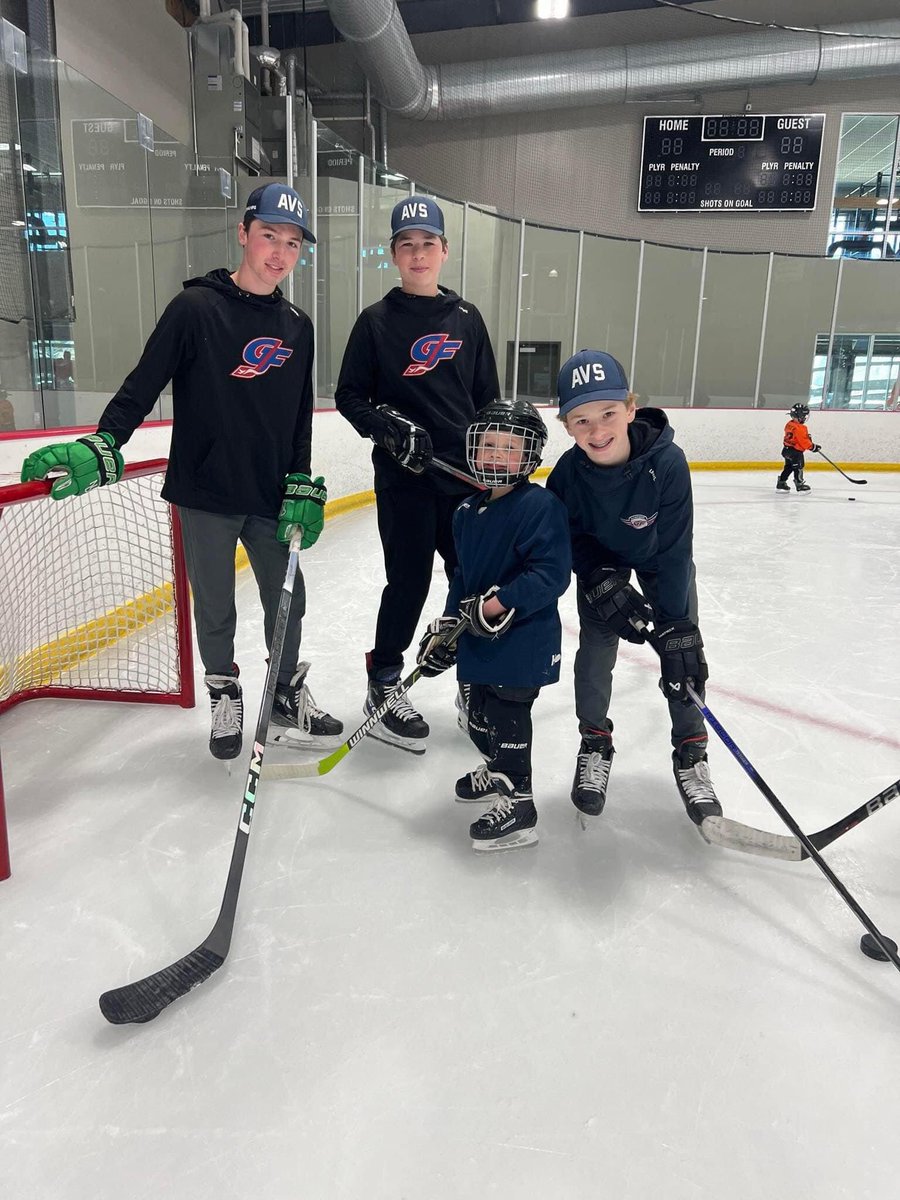 Grandforksavs's tweet photo. How cool is this: The boys (along with a bunch of former Avs, and current Riders, Knights, &amp; Stallions) all spent some time at Icon yesterday at the “try hockey for free” event. Good times had by all! https://t.co/XK7ZXqzDEc
