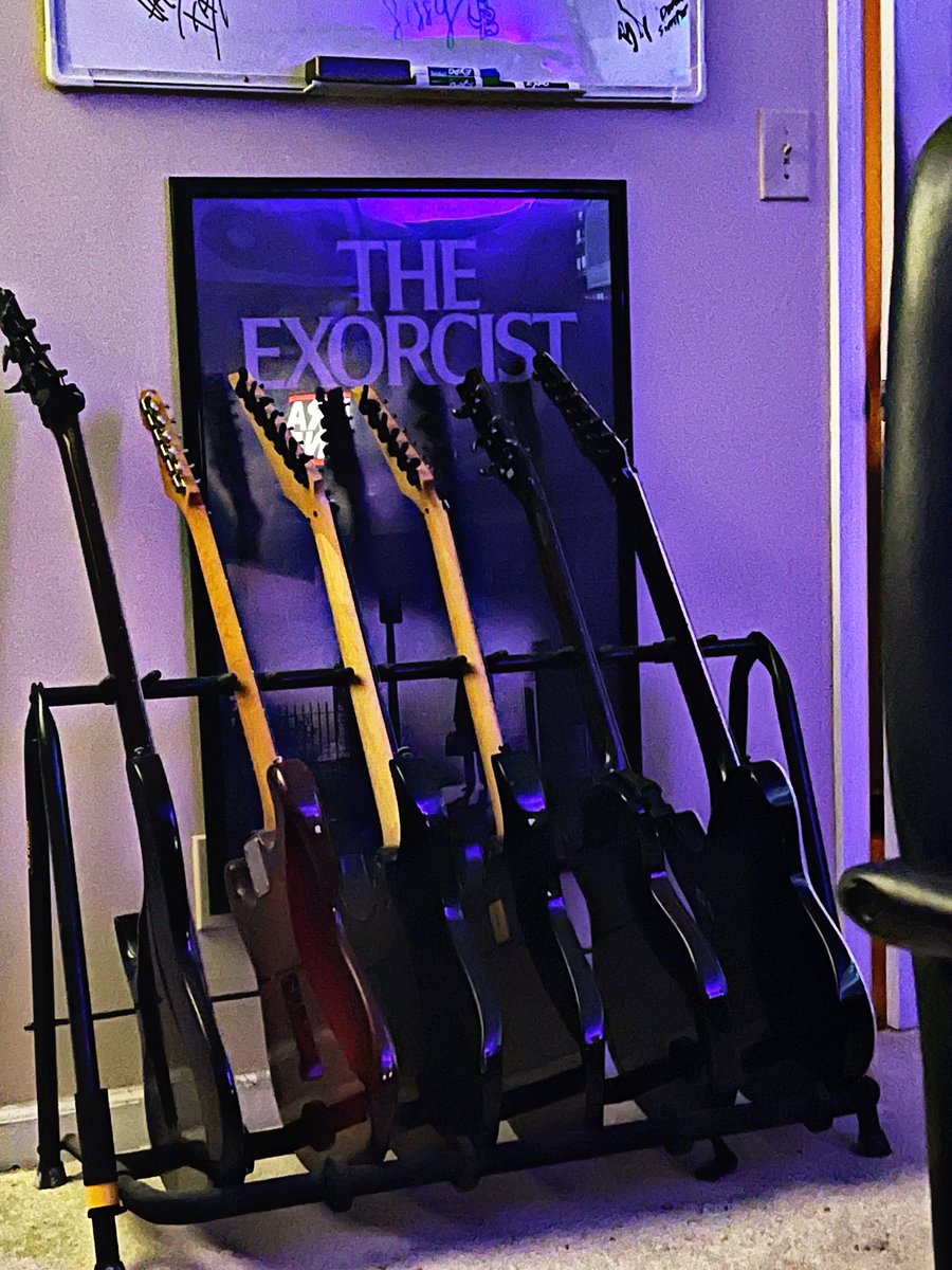 IkabodKrayne13's tweet photo. Hmmm, which shall I choose to slay some tunes today?🤔 https://t.co/zUVrHaAeSs