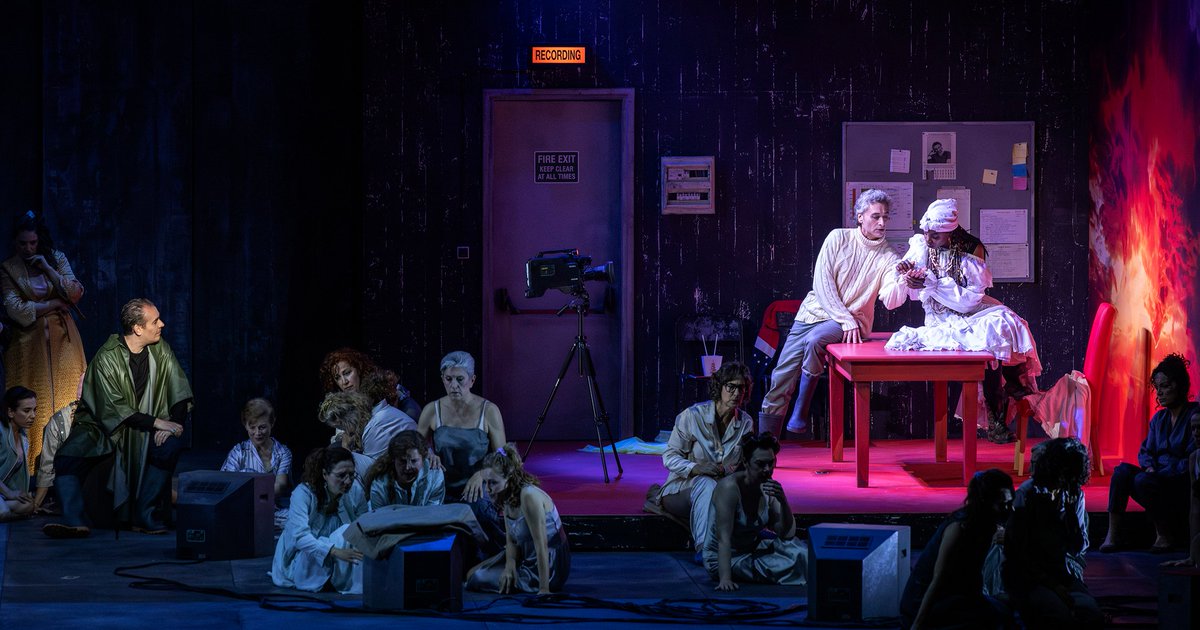 LesArtsValencia's tweet photo. E ti basta un sol sospetto? 💔

🎭 Magnífico día ayer celebrando el estreno de #UnBalloinMaschera en la nueva producción de Rafael R. Villalobos con dirección musical de Antonino @fogliani.

¡Funciones hasta el 5 de mayo! https://t.co/8z7zMRH4qk 

📸 Arts Fotografía https://t.co/aDIWv6klbM