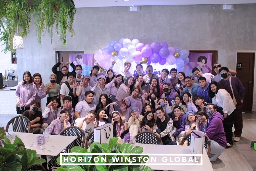 WGemstoneVille's tweet photo. [⚓✨] ANCHORS ANNIVERSARY CHALLENGE

I challenge, Gemstones, Anchors, @WinstonVoteTeam ,@WinstonTrends to share us your most memorable fangirling/fanboying photo.

Tag 3 of your friends! 

HAPPY ANNIVERSARY ANCHORS
#Anchors1styrwithSeven
#HORI7ON #호라이즌
@HORI7ONofficial https://t.co/1lqFQhWebX