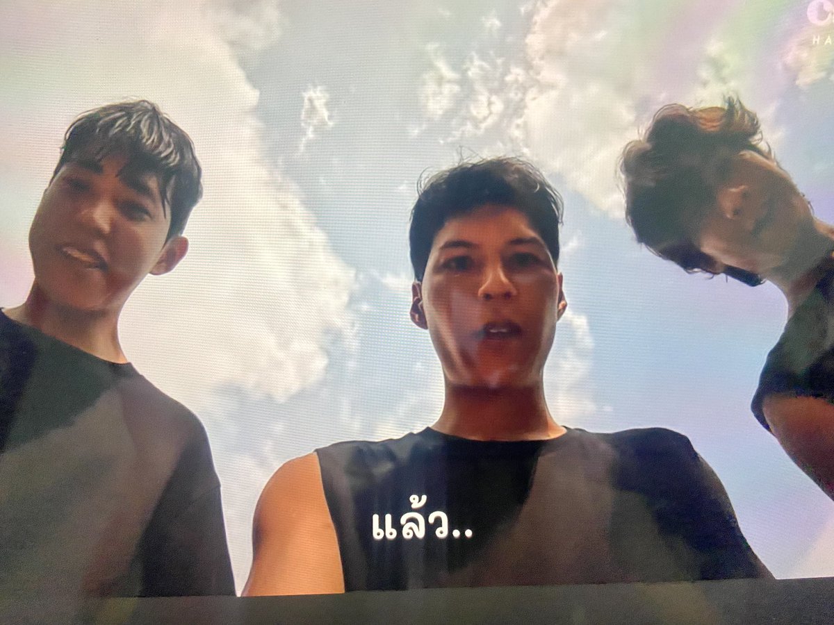 zanookn238's tweet photo. เอ็นดูชาย3คนนี้จังเลยค่ะ ไม่รู้จะทำอย่างไร๊ดี55555 #คัลแลนพี่จอง https://t.co/GmB50TIgcj