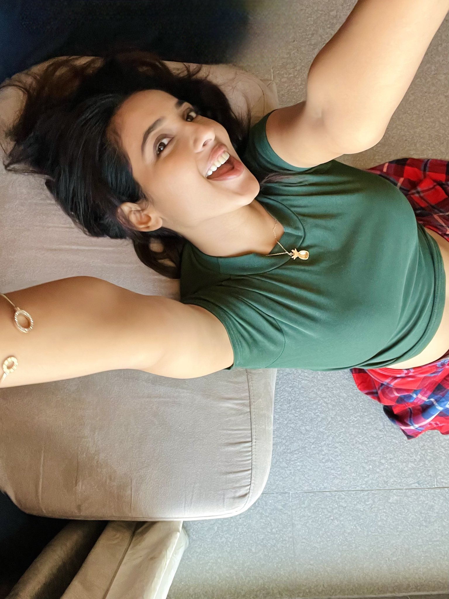 GLxSVT4b0AApnEC?format=jpg&name=large