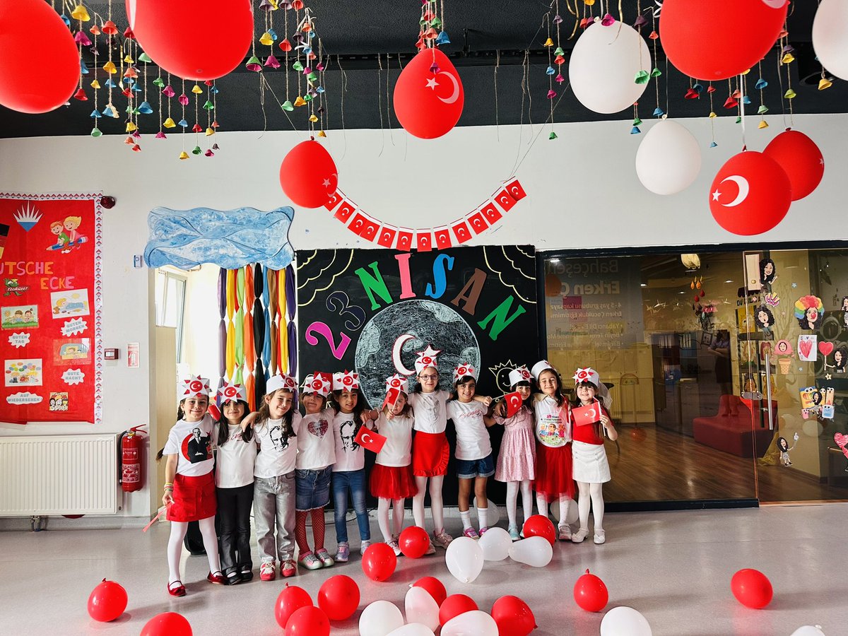 aysebilgin37's tweet photo. Türk milletinin geleceği, bugünkü çocuklarının doğru görüşü ve yorulmak bilmeyen çalışma azmi ile büyük ve parlak olacaktır. 23 Nisan Ulusal Egemenlik ve Çocuk Bayramı Kutlu Olsun.🇹🇷🇹🇷🇹🇷 #23Nisan #BahcesehirKoleji #heranımdabahçehir https://t.co/gJnh8oUDZt
