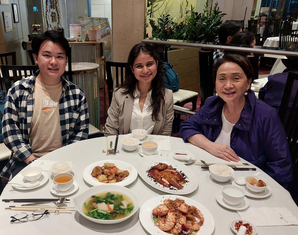 Emily Lau tweet media