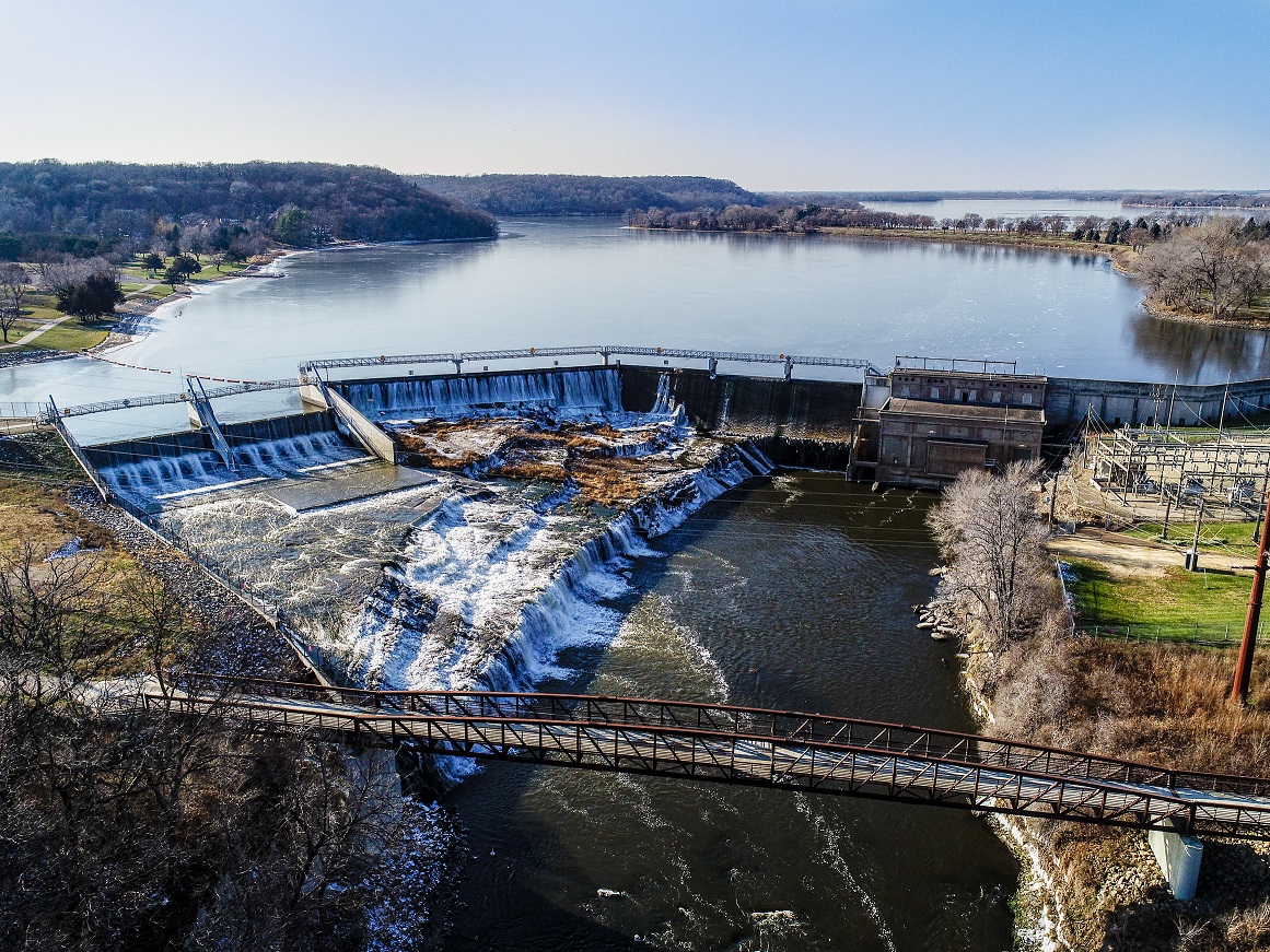 commishatkins's tweet image. Dakota County will soon become the first county in Minnesota to generate more electricity than we use.
New turbines at our small hydro dam plus conservation and other efforts make this possible, reducing air emissions and generating revenue, too. #EarthDay2024