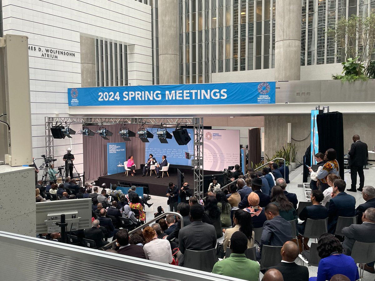 PowerAfricaUS's tweet photo. 👍 for the #WBMeetings! Our team had a jam-packed time in Washington D.C. last week!

💡Takeaways💡

- #ClimateFinance remains a major hurdle to expand #EnergyAccess in 🌍
- Strong partnerships w/ African govts crucial to improve enabling environment for private sector investment https://t.co/0ygY1h0Jpl