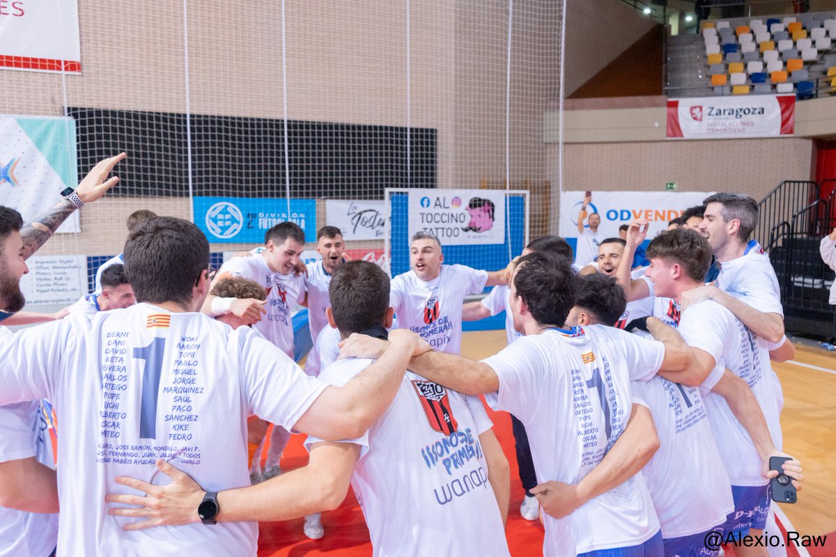 CAMPEONES DE LIGA!!💙🤍🏆
<a href="/WanapixSala10/">Wanapix</a>