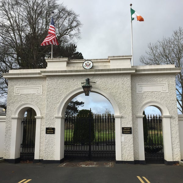 Aaron Gallagher (@aarongallagher8) on Twitter photo Huge honour to be invited to the US Ambassador's Residence yesterday and see Speaker Nancy Pelosi receive the <a href="/Fulbright_Eire/">Fulbright Ireland</a> Public Service Award 🇺🇸🇮🇪 Wonderful evening surrounded by great colleagues from the worlds of politics and education <a href="/DCU/">Dublin City University</a> <a href="/FulbrightAssoc/">Fulbright Association</a> Huge honour to be invited to the US Ambassador's Residence yesterday and see Speaker Nancy Pelosi receive the <a href="/Fulbright_Eire/">Fulbright Ireland</a> Public Service Award 🇺🇸🇮🇪 Wonderful evening surrounded by great colleagues from the worlds of politics and education <a href="/DCU/">Dublin City University</a> <a href="/FulbrightAssoc/">Fulbright Association</a>
