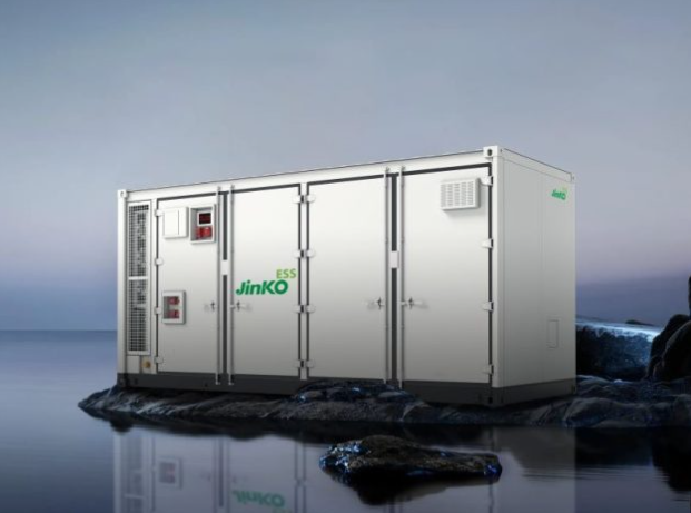 Due to its outstanding strength in the energy storage field (using over 200 performance and durability tests), JinkoSolar is on the BNEF Energy Storage Tier 1 List for Q2 2024. Read more: eu1.hubs.ly/H08Kgvt0 @jinko_solar @BloombergNEF