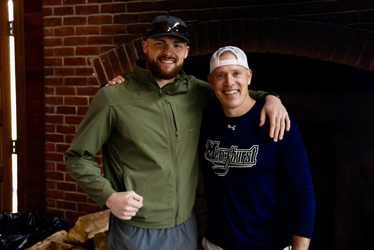 It was great day for a run and plunge at Presque Isle State Park on Saturday morning in the first of its kind event by <a href="/thegarrettowens/">Garrett Owens</a> GoLife! The <a href="/HurstWHockey/">Mercyhurst Women’s Hockey</a> Team was excited to be part of the event that benefited Shriners!