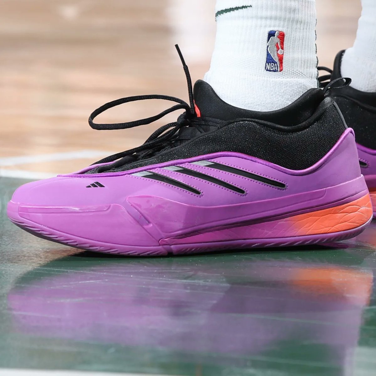 Tatum 2 'Wave Runner' (worn by Jayson Tatum) ⏩ Luka 3 'Photo Finish' ⏩ Dame 9 ⏩ TWO WXY v4 Aaron Nesmith PE ⏩ PG 2 PE (worn by Paul George) ⏩ KD 16 By You ⏩ Kobe 6 Protro PE ⏩ AJ XXXVIII Low PE ⏩ Harden Vol. 8 'Purple Burst' #NBAKicks