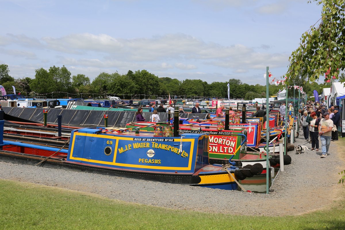 Every year Crick Boat Show, the UK’s biggest inland waterways festival, celebrates Britain’s fantastic network of canals and rivers. Who’s planning on attending? 🙋🙋‍♂️ Tickets and info 👉 ow.ly/MKLW50Rg7b1