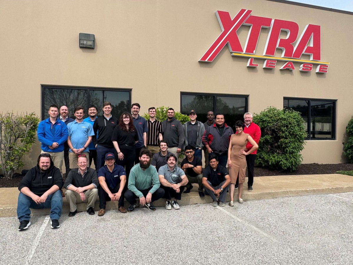 Congratulations April NEO class! After an intense week of learning the hows and whys of XTRA Value at our St. Louis training center, you get to go put it into action. We're proud of you and can't wait to see where you take us!

#XTRAValue #trailerleasing #trailertracking