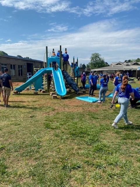 Segra team members Nichele Parker, Katie Melvin and Rodney Lester participated in last week's @UWGreaterCLT Playground Build to create enjoyable outdoor spaces for students at Westerly Hills Academy.
#communityrelations