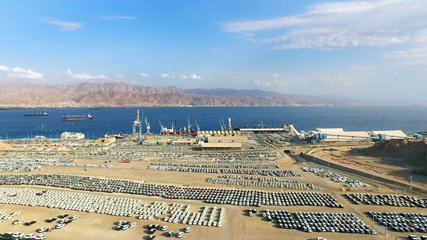 Yemen Direnişi Eilat Limanını kapattırdı..

🇮🇱 Eilat Limanı Müdürü:

— Eilat limanı, Kasım 2023'ün sonundan bu yana yalnızca iki gemiyi kabul etti.

— İsrail nakliyesinin ve İsrail bağlantılı gemilerin engellenmesi sonucunda ayda 6 ile 10 milyon şekel arasında zarar ediyoruz.

—…