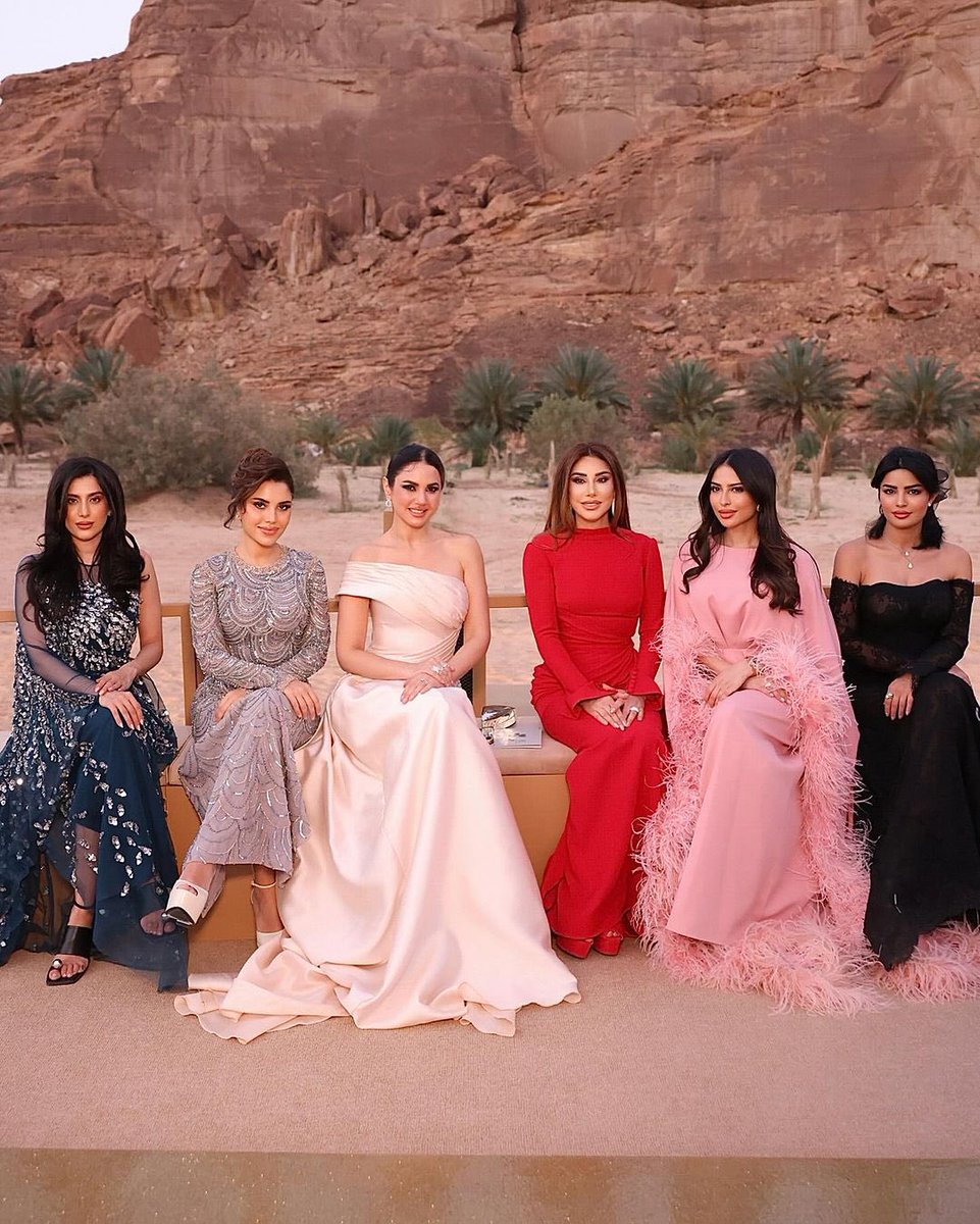 RamiKadi's tweet photo. "Les Miroirs" Couture Show
Our guests arriving to the show in the heart of AlUla oasis.

#RamiKadi #AlUlaMoments #AlUla
#RamiKadiCouture #Couture #RamiKadiAlUla #LesMiroirs #RKSS24 https://t.co/0jrnmuIMpE