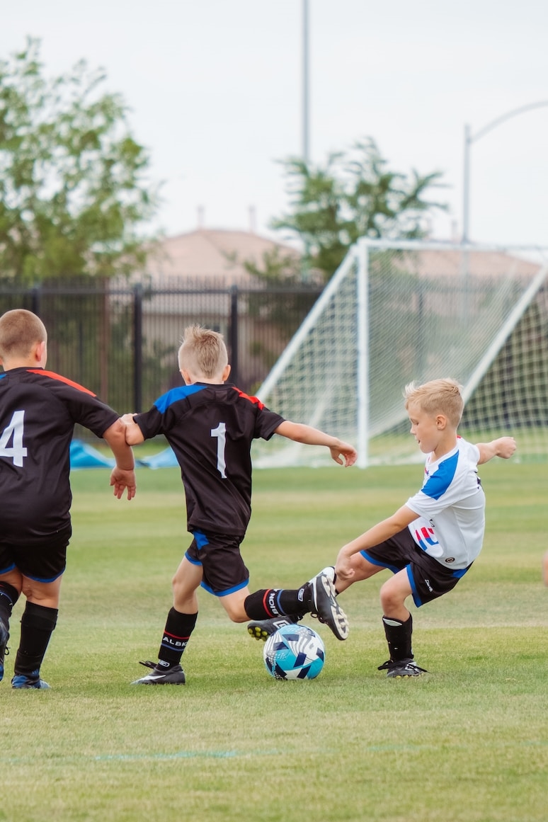 💬 ''Their success does not make you any better as a parent and their mistakes should not make you feel embarrassed.''

#grassrootsfootball ⚽

(1/2)