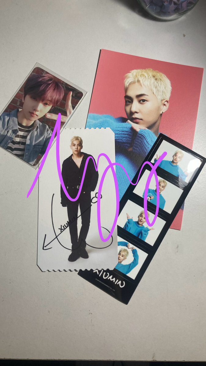 [MINI GIVEAWAY]

hallo👋🏻👋🏻
alhamdulillah kemaren aku berhasil secured tiket fancon kyungsoo di section yg aku ingin dan juga aku lagi nyusun Tugas Akhir di kampus semoga bisa lulus taun ini! Aamin🙆🏼‍♀️  jadi aku mau bagi2 dikitt koleksiku buat 3 org 🙌🏻🙆🏼‍♀️

thank u💗