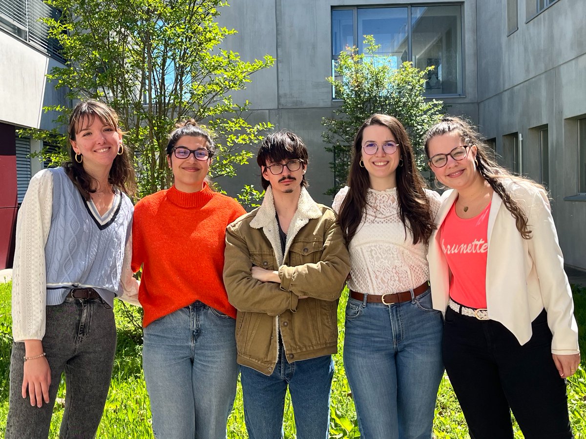 🌟 Welcome to our new M1 interns 🎓 in the #FDFE team! Meet Margot, Mathilde, Louis, Julie and Suzie (from left to right) 👋🔬 #FDFEWelcome