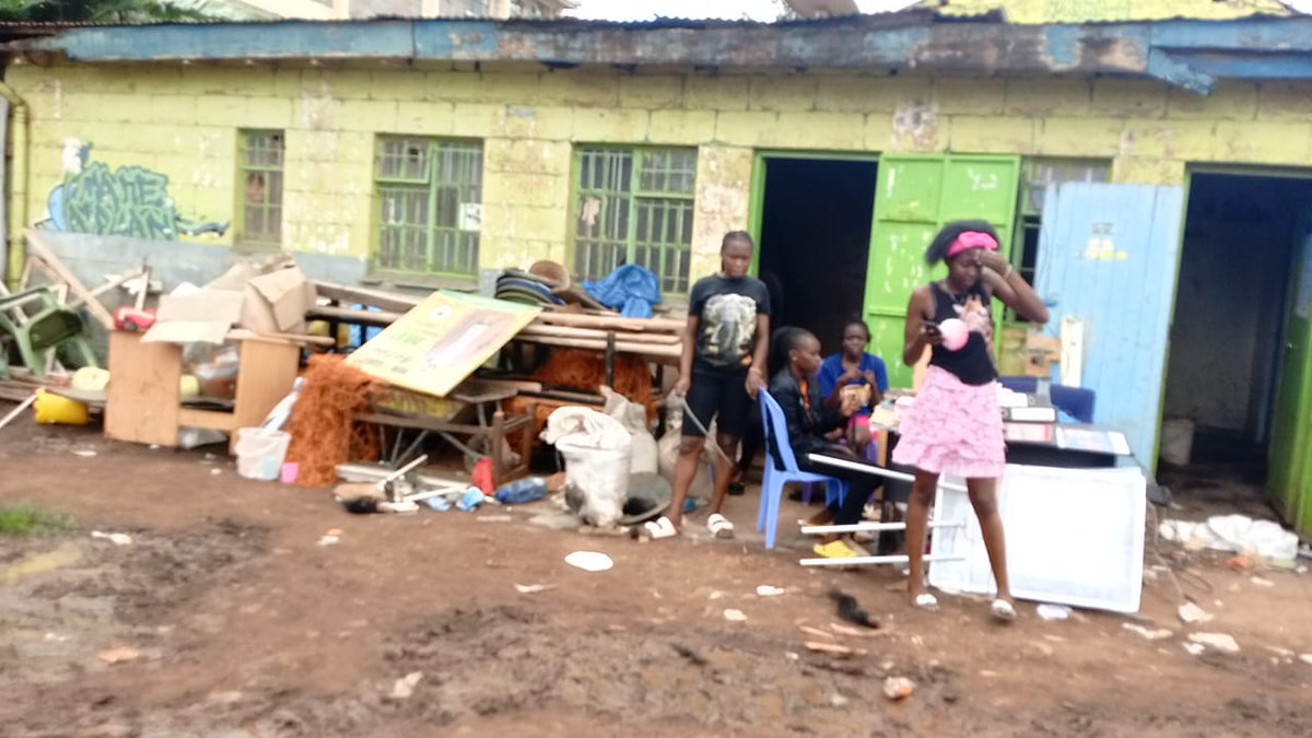 UhaiWetu's tweet photo. We Strongly condemn the attack on Kariobangi Social Justice Center by the MCA of Kariobangi North ward, aided by police. Targeting human rights organizations is an attempt to silence vital voices in the fight for justice. This aggression must be condemned&amp;  justice served swiftly https://t.co/XpvoyUDpH3