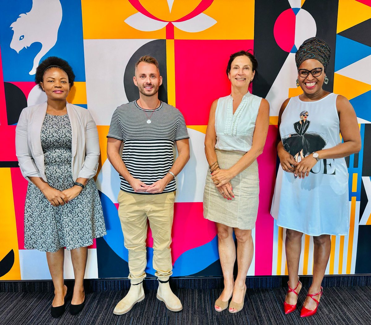 🇿🇦🤝🇳🇱 We had a productive meeting with Ambassador @Joan_ned to discuss our work on LGBT+ inclusion in Southern Africa and our upcoming Global Equality Summit, taking place in South Africa later this year @NLinSouthAfrica 🌈
