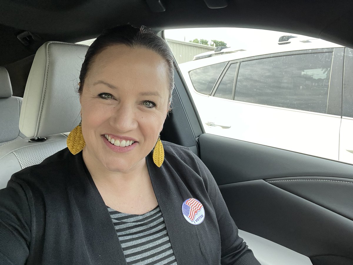 Go vote!!Early voting starts today! ❤️ @tasanet @TEPSA_Region20 @TEPSAtalk @tepsamark @FRIENDStxps