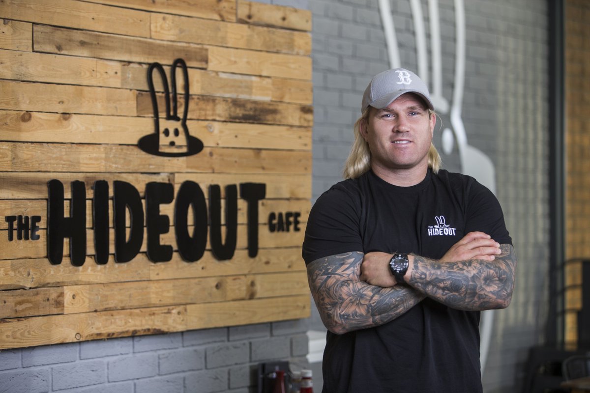 WalesRugbyL's tweet image. Penodiad 💼

We're pleased to announce the appointment of Richard Hibbard as our Chief Executive.

A business owner and former rugby union international, Richard will focus on creating partnerships to support the development of the sport at all levels.

bit.ly/HibbardCEO